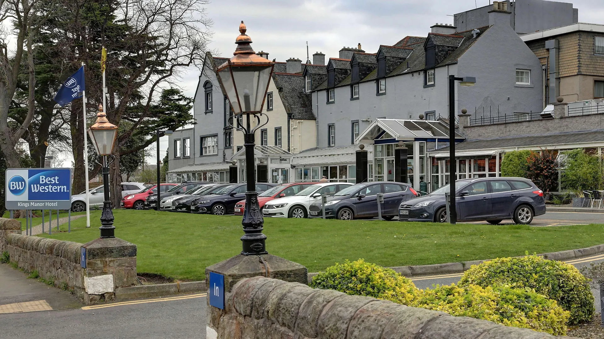 4 Smart Family-Friendly Hotels Near The Meadows Worth Booking
