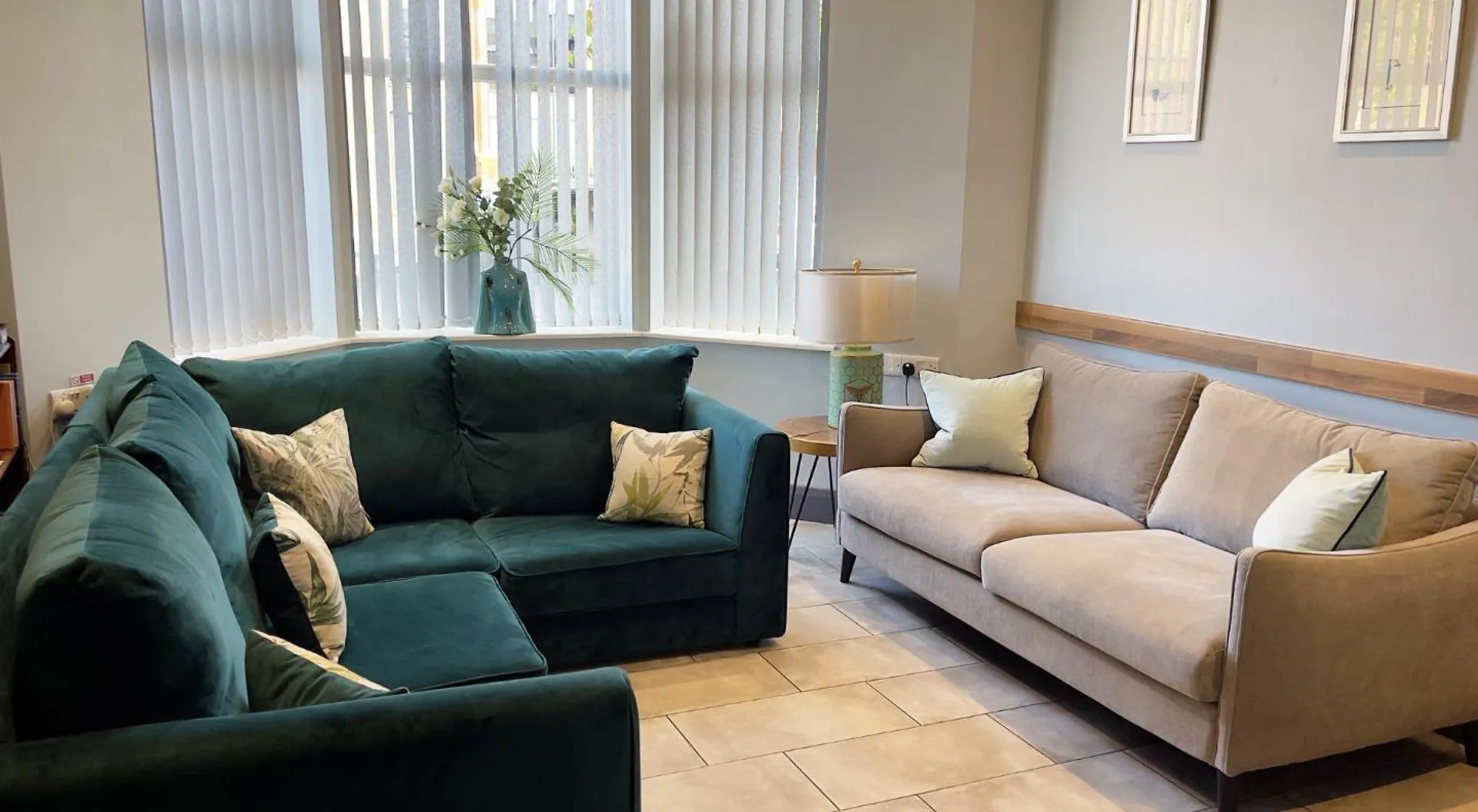 4 Smart Central Hotels In County Antrim Worth Booking