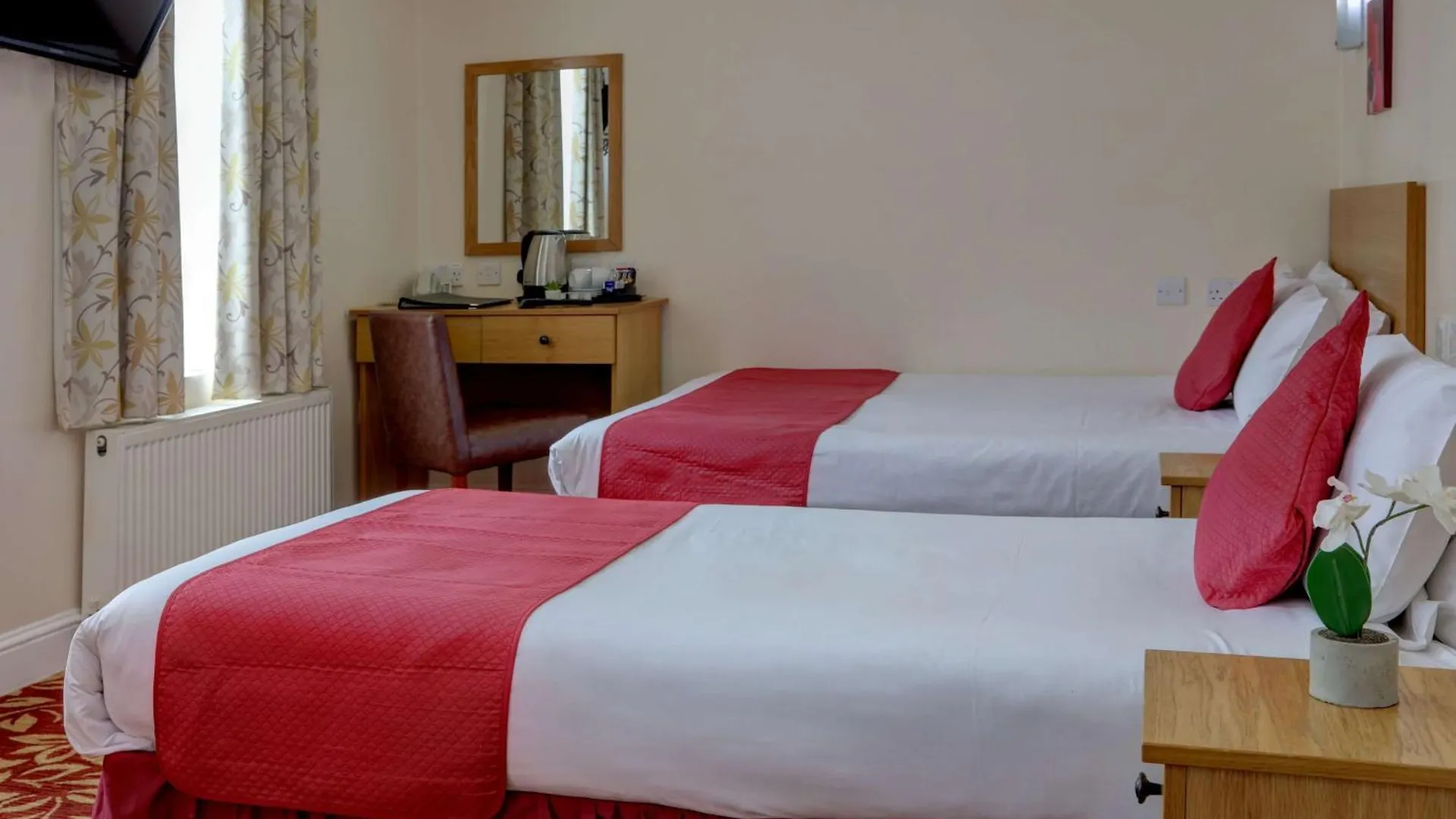 Where to Stay Near Museum of London Docklands: 7 Airport Hotels